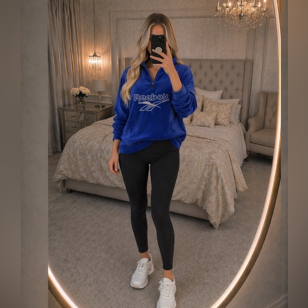 Reebok Velour classic sweater